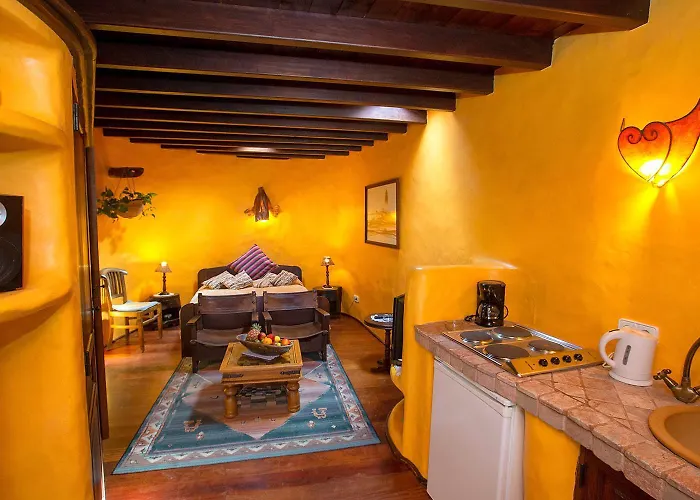 Niro - Sauna, Beheizter Pool, Billiard Tisch, Tischtennis Tias