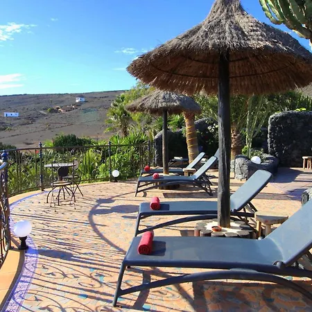 Niro - Sauna, Beheizter Pool, Billiard Tisch, Tischtennis 別荘