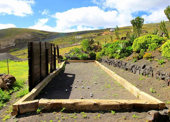 Niro - Sauna, Beheizter Pool, Billiard Tisch, Tischtennis *